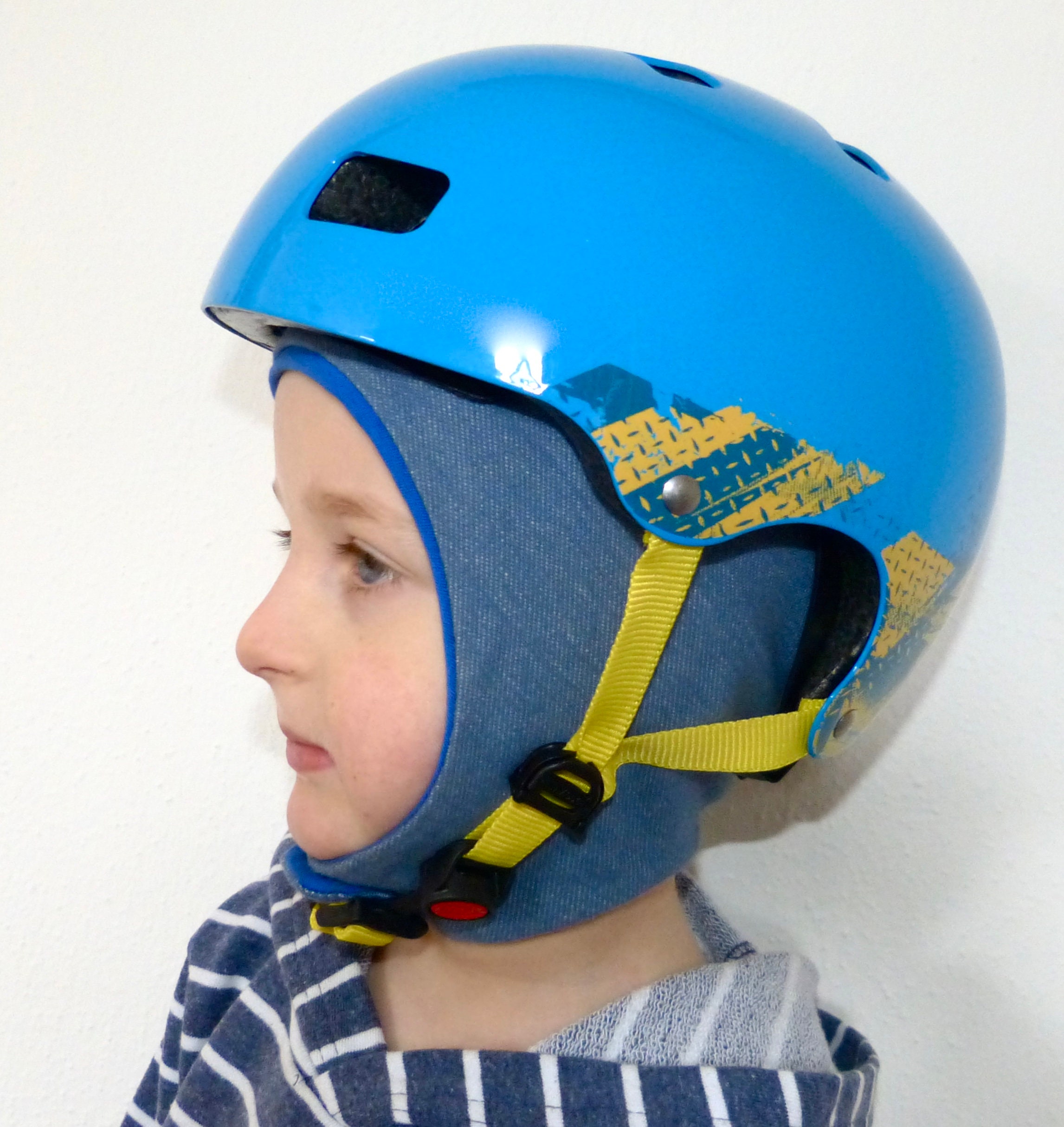 Sottoberretto, sottocasco, berretto in jersey vicino alla testa bambini per  ciclismo/sci/snowboard/pattinaggio/equitazione/casco da bicicletta jersey  di cotone look denim -  Italia