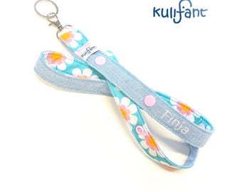 Denim Schlüsselband Name Blumen lightblue / personalisiert/ hellblau Jeans Schlüsselbänder Geschenk für Erwachsene bestickt mit Deinem Text