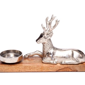 Design tealight holder large deer figure candle holder mango wood deer metal candle holder tealight decorative figure deer silver tealight holder wood