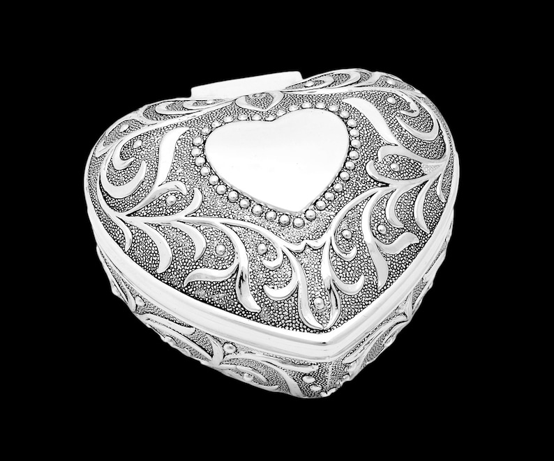 Jewelry box in heart shape antique silver jewelry box silver plated heart jewelry box jewelry box engraving ring case box box image 6