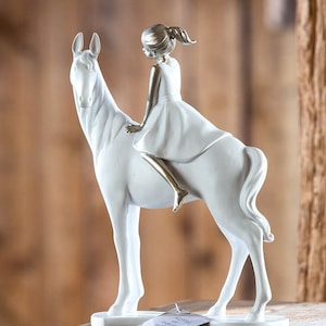 Design sculpture horse girl polyresin figure white silver magical horse decoration horse with rider white decorative figure horse figure noble