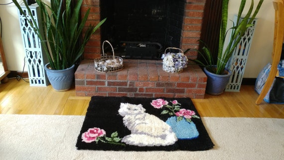 Kitty and Rose Latch Hook Rug - Etsy