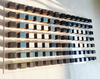 Large 3d wood wall art with resin on top face. Grey, black, white colors. Two clear acrylic panels. Modern and floating Office Decoration©