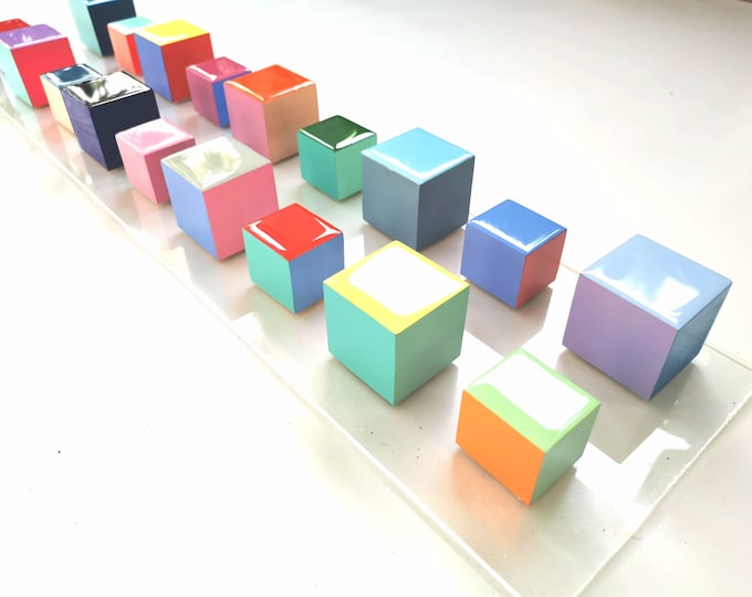 Wood wall art, long and narrow mosaic cube art with resin on top face. Modern art. Sculpture 3d. It can be hung vertically or horizontally ©
