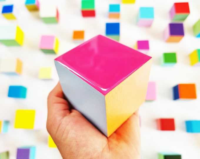 3D Wood Cube Wall Art, Set of 40 Handmade Resin Cubes, Modern Geometric Wall Sculpture, Custom Colors