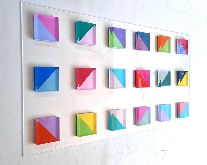 Modern 3D Geometric Wall Art – Hand-Painted Plexiglass, Cube Sculpture