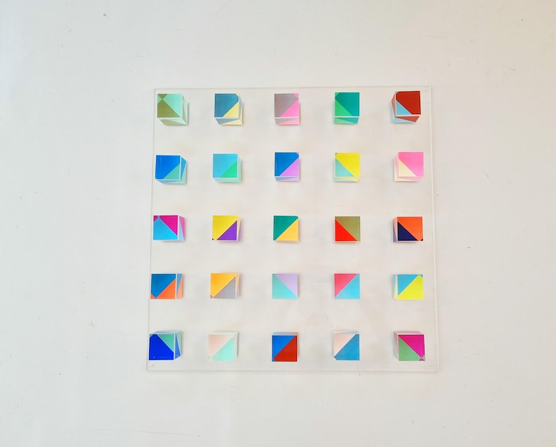 Unique wall art Customizable.
Acrylic and modern block art