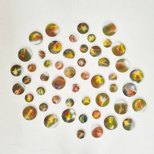 Hand-Painted Resin Wood Circle Wall Art: Modern 3D Installation