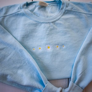 Embroidered Floral Daisy Sweatshirt Light Green Crewneck Chambray Seafoam Comfort Colors Embroidered Sweatshirt image 2