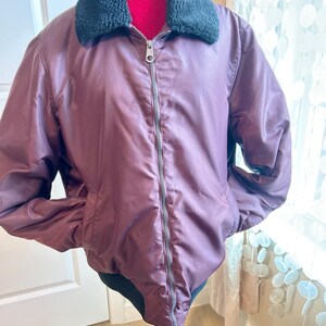 Chaqueta bomber Buffalo David Bitton XL color burdeos con cuello de piel sintética, abrigo acolchado de nailon para invierno para hombre imagen 3
