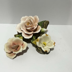Bouquet di fiori in porcellana vintage di E&R Golden Crown Italia – Figurina/composizione floreale in porcellana pregiata georgiana con rose e fiori