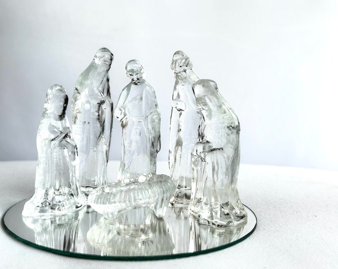 Lovely Glass Nativity Set /nativity Glass Holy Family Made in Taiwan