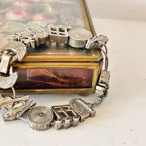 Gold Tofa Bracelet - Etsy