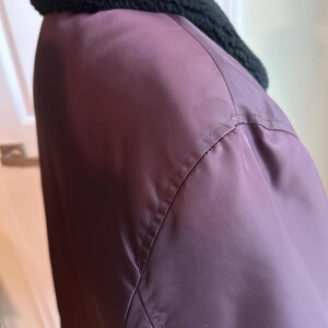 Chaqueta bomber Buffalo David Bitton XL color burdeos con cuello de piel sintética, abrigo acolchado de nailon para invierno para hombre imagen 7