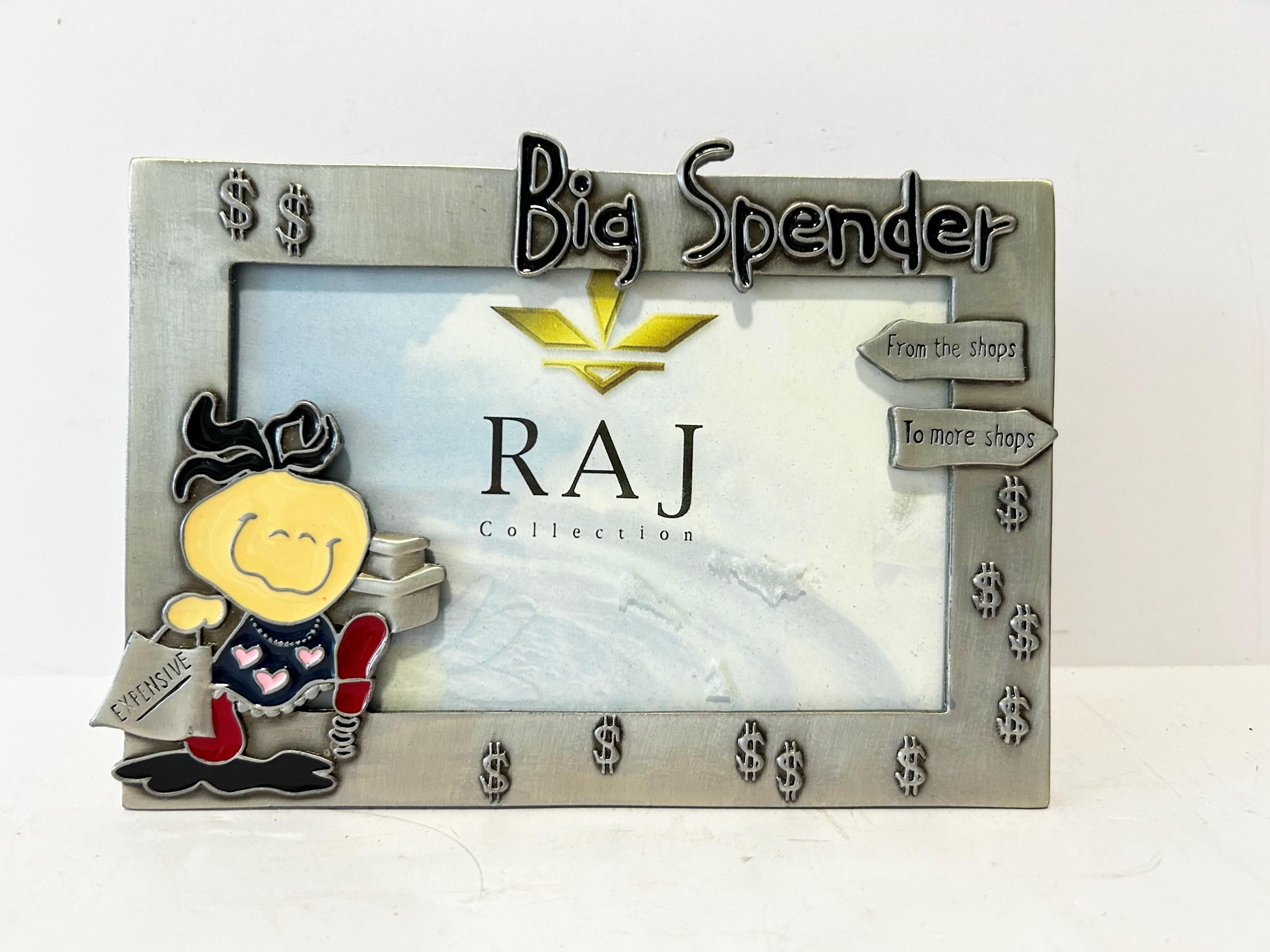 Big Spender Picture Frame: RAJ Collection Metal Cartoon Shopper