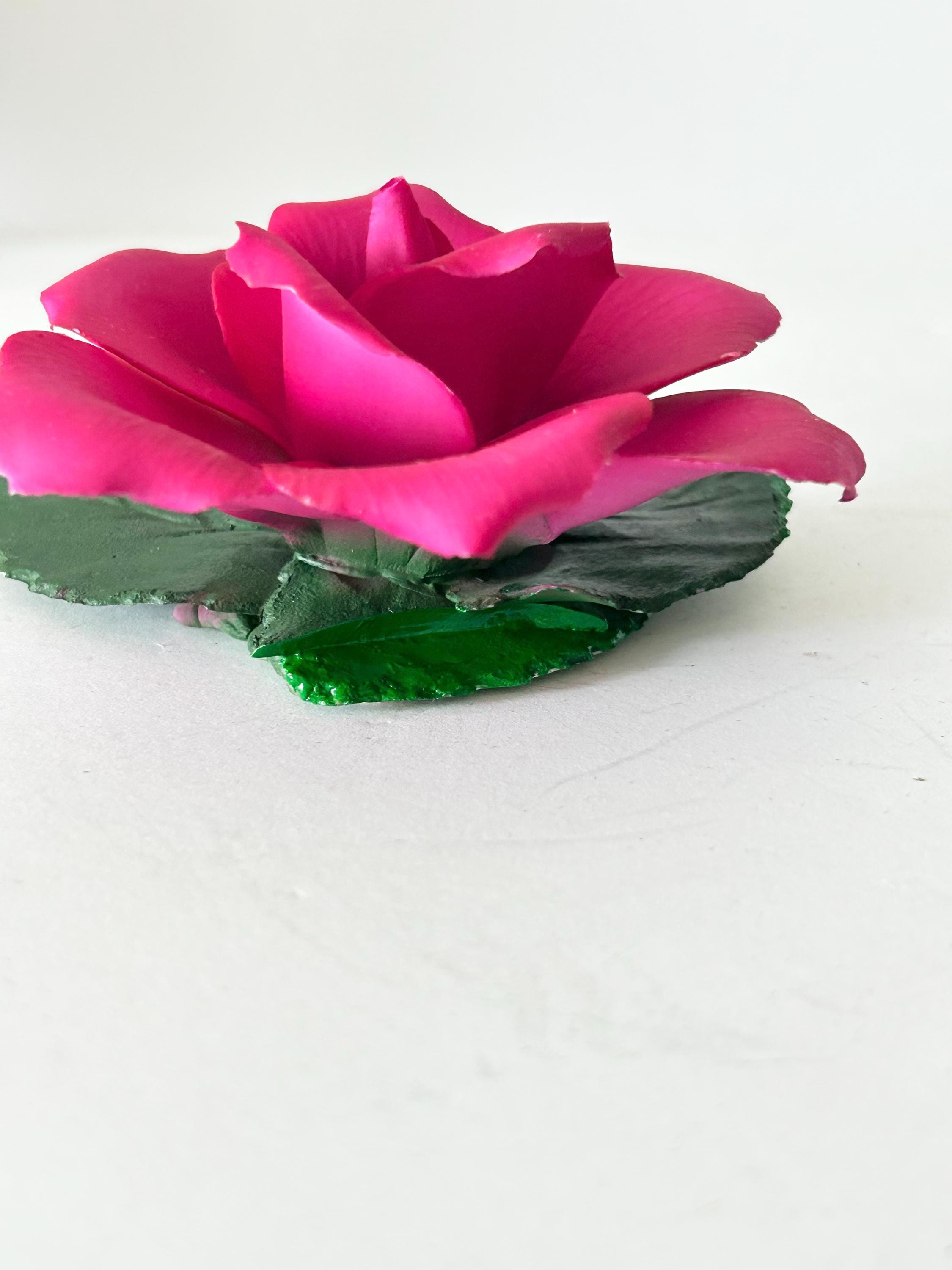 ヴィンテージ カポディモンテ 磁器の花：手作りのイタリア製陶器のバラ