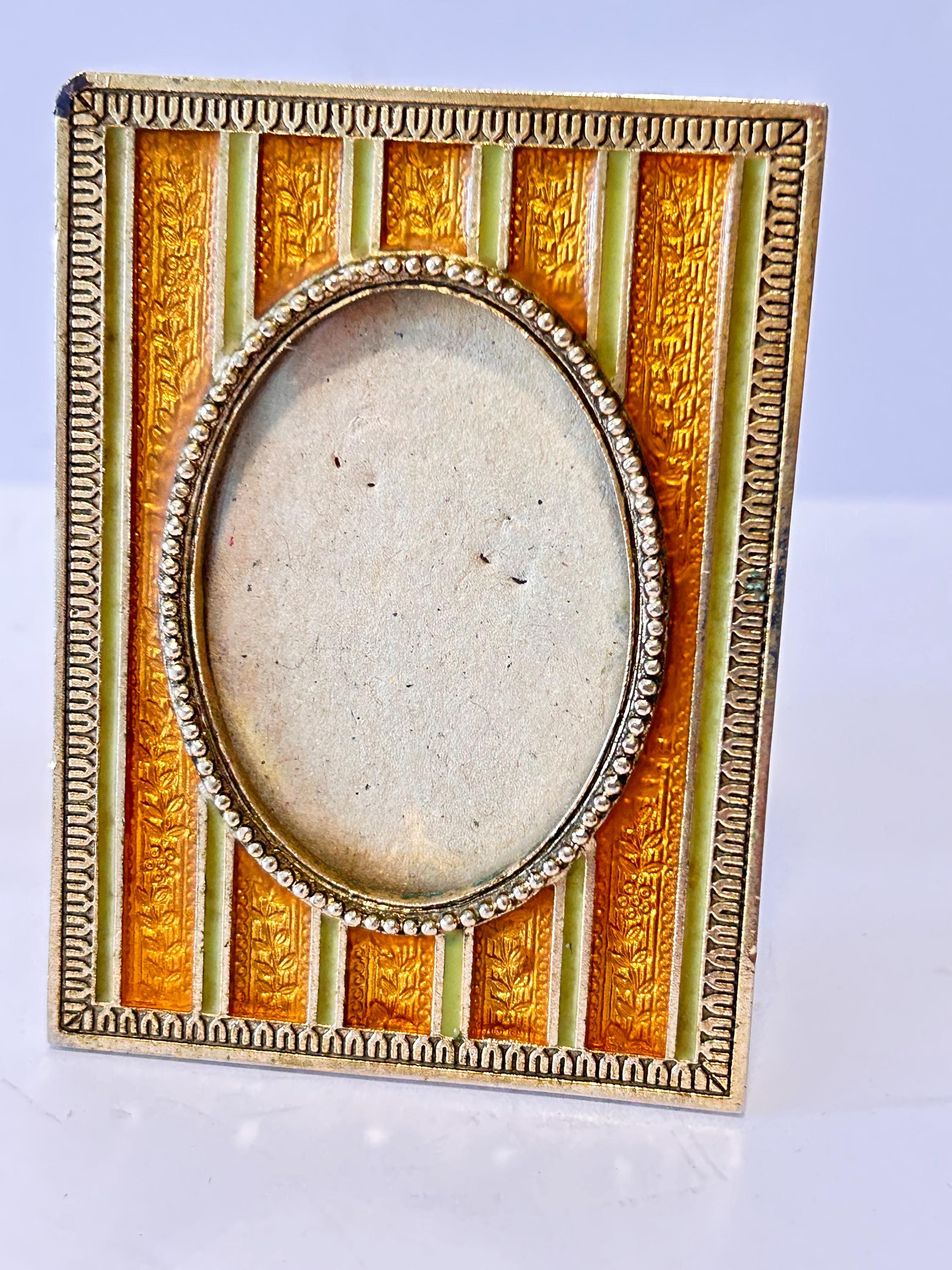 Vintage Gold Terragrafics Picture Photo Frame 2