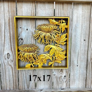 Vintage 1975 Syroco Chrysanthemum Wall Art: Hollywood Regency Gold Floral Plaque
