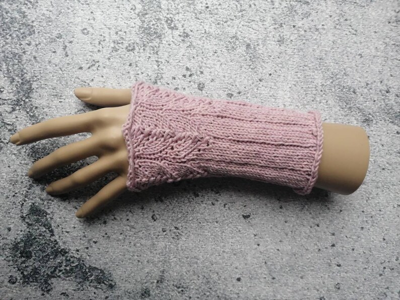 gestrickte Armstulpen/100%Merino/Handstulpen/Pulswärmer/Handschuhe/ schwarz/hellgrau/anthrazit und viele andere Farben Einheitsgröße Rosa