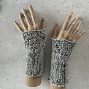 knitted arm warmers/100% Merino/hand warmers/wrist warmers/gloves/ black/light gray/anthracite and many other colors one size fits all image 2