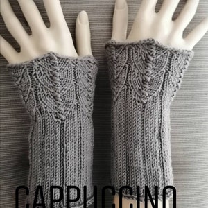 gestrickte Armstulpen/100%Merino/Handstulpen/Pulswärmer/Handschuhe/ schwarz/hellgrau/anthrazit und viele andere Farben Einheitsgröße Bild 4