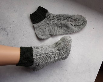 Handgestrickte Trachtensocken, Herren, verschiedene Größen mit Zopfmuster und Perlmuster