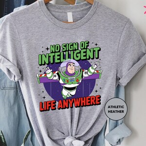a t - shirt that says no sign of intelligent life anywhere