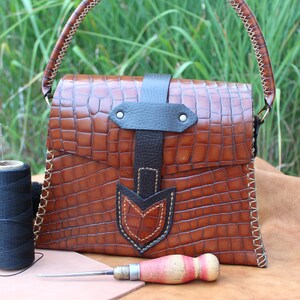Handmade leather women handbag