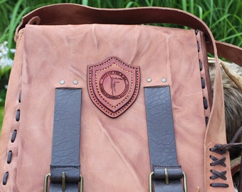 Bolso de cuero hecho a mano