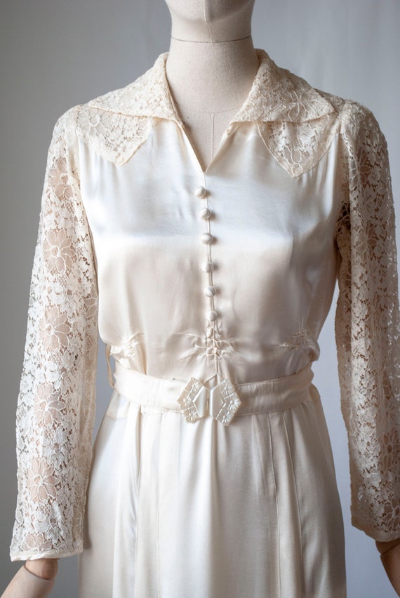 1940's Rayon Satin Bridal Dress with Contrast Lac… - image 3