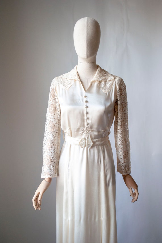 1940's Rayon Satin Bridal Dress with Contrast Lac… - image 2