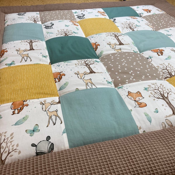 Krabbeldecke Babydecke  Patchworkdecke Waldtiere Waffelstoff 100x100