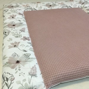 Changing mat 75x75 Magnolia waffle pique
