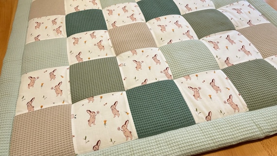 Krabbeldecke Babydecke  Patchworkdecke Hase Hell Alt Mint