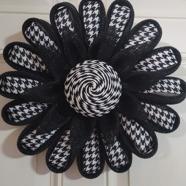 Black and white houndstooth flower wreath