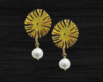 24k gold plated fresh water earrings Wedding gold flower earrings Fresh water flower drop pearl earrings Anniversary gift Gift for her