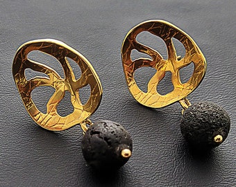 Boucles d'oreilles en goutte d'or avec pierre de lave, boucles d'oreilles de goujon d'or, boucles d'oreilles de balancement, bijoux grecs, boucles d'oreilles de pierres précieuses, cadeau pour elle, cadeau pour la femme