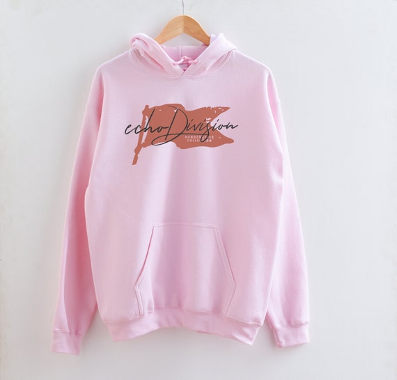gildan pink hoodie