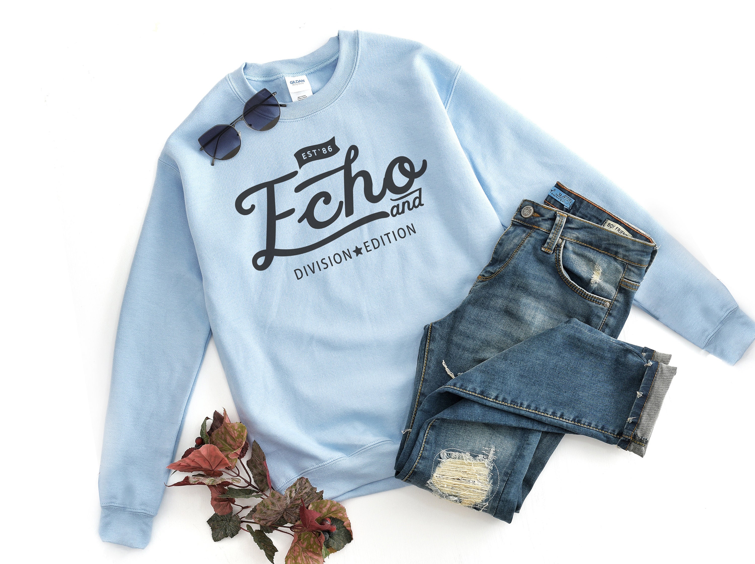 Download 18000 Mockup Heavy Blend Crewneck Sweatshirt Photography Gildan Flat Lay Fall Mockup Gold Color Art Collectibles Trustalchemy Com