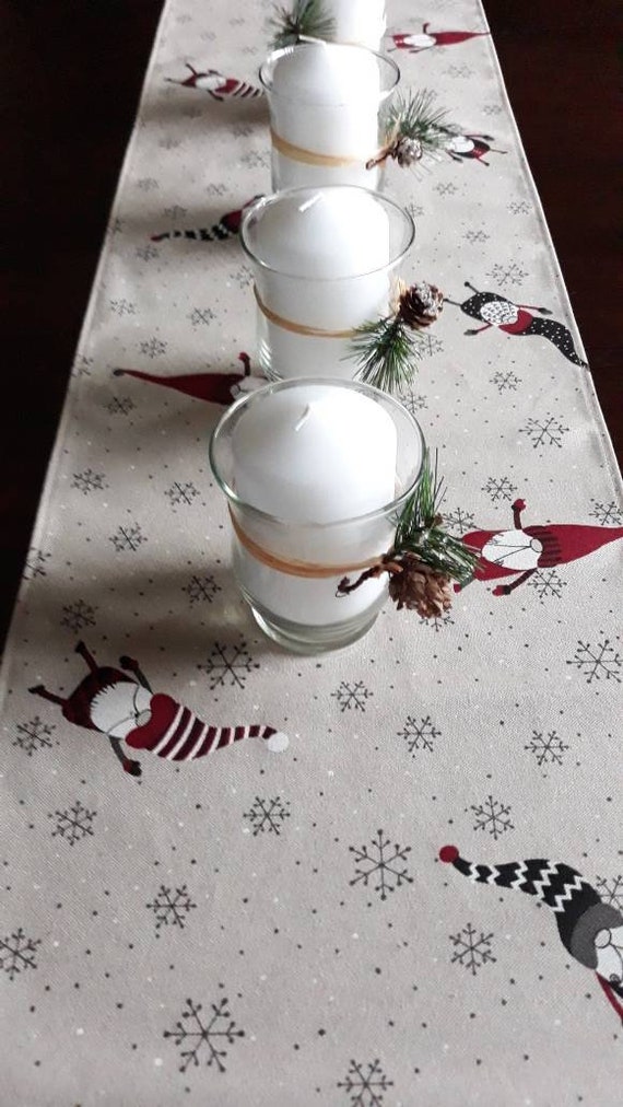 Tischläufer Weihnachten sehr süß Advent Weihnachts-Deko Mitteldecke jede Länge möglich, 30cm breit, Farbe: natur grau rot schwarz, Wichtel