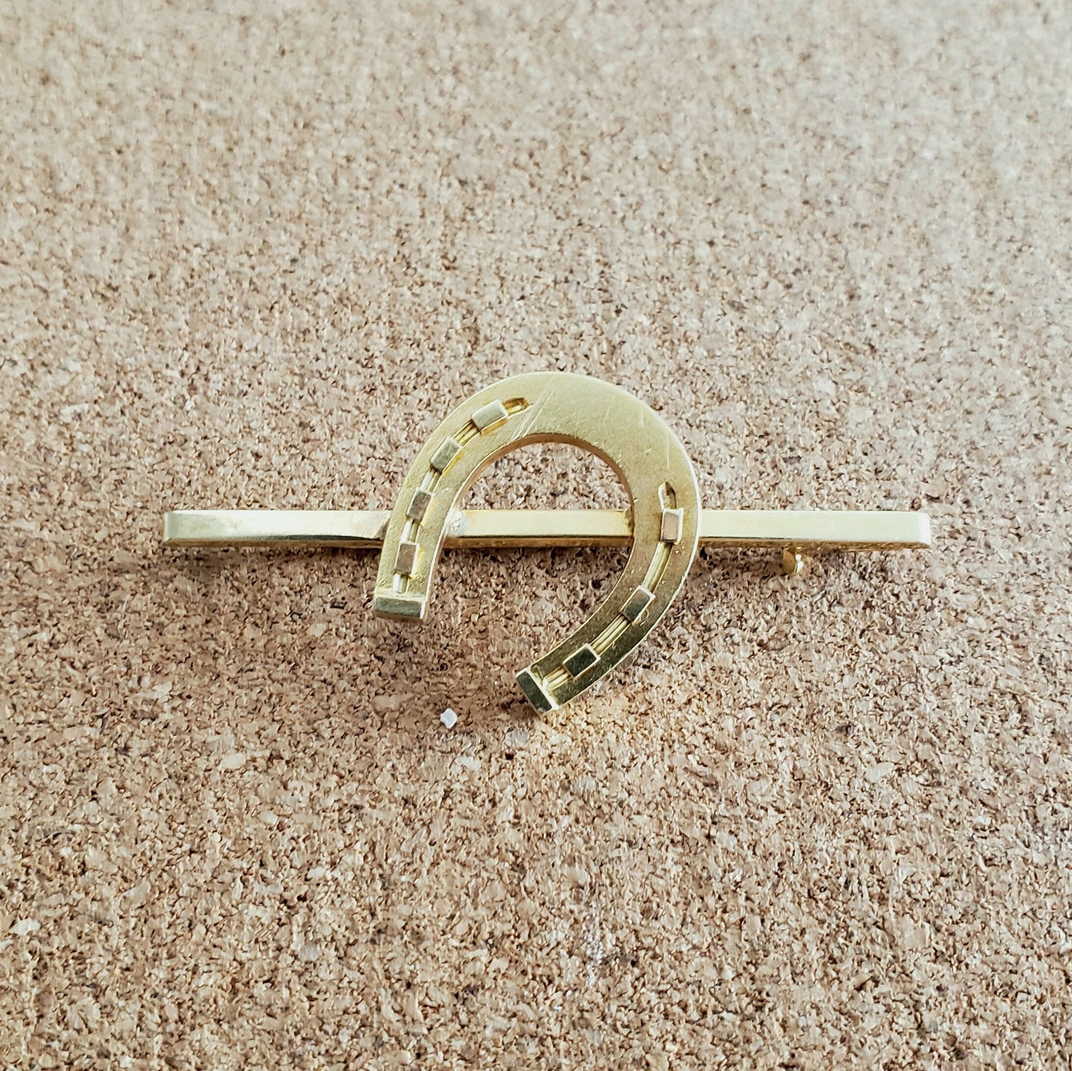 Broche Vintage Fer à Cheval Porte-bonheur Avec Nacre Et Cloche - Ancienne Mais Parfait état