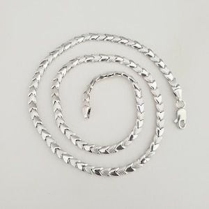Vintage Sterling Silver Fancy Chain Heart Necklace | Necklace Size UK=46cm USA=18in