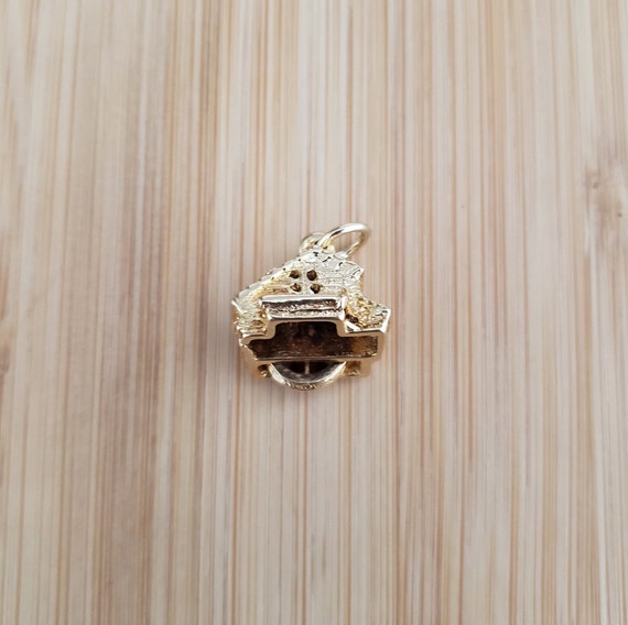 Vintage 9ct Gold Articulated Watermill Charm | Mi… - image 8