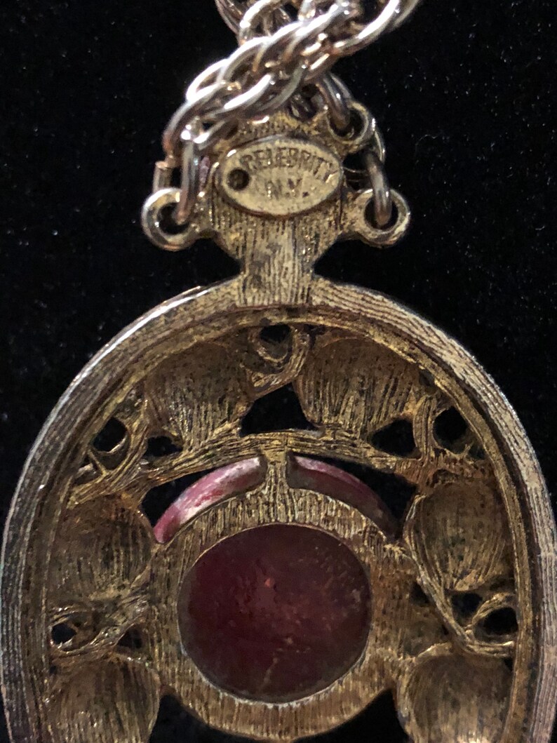 Vintage Celebrity NY Pendant Necklace