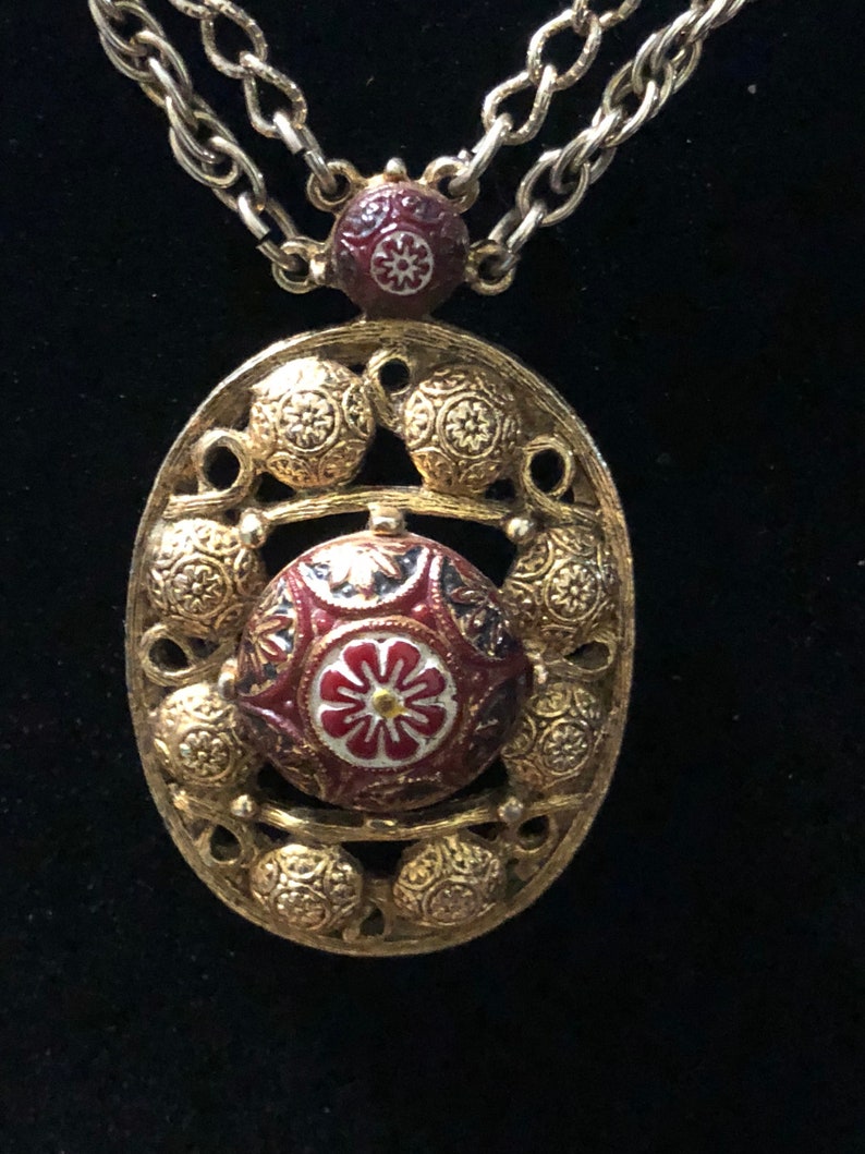 Vintage Celebrity NY Pendant Necklace