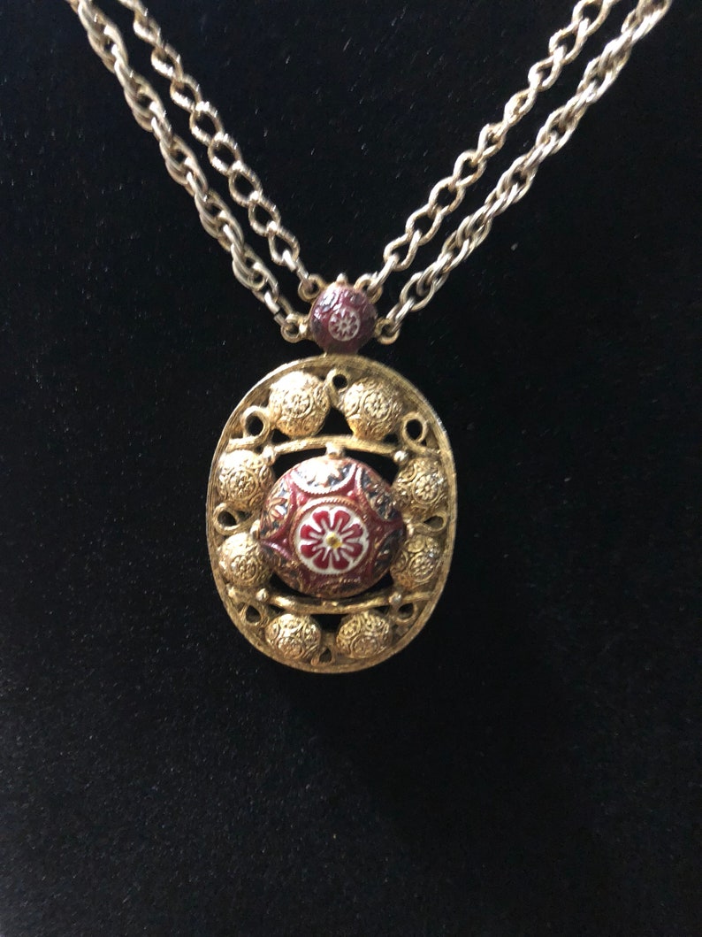 Vintage Celebrity NY Pendant Necklace