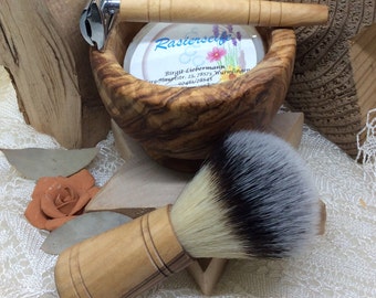 Set da barba oliva con crogiolo, pialla, pennello e sapone - set regalo
