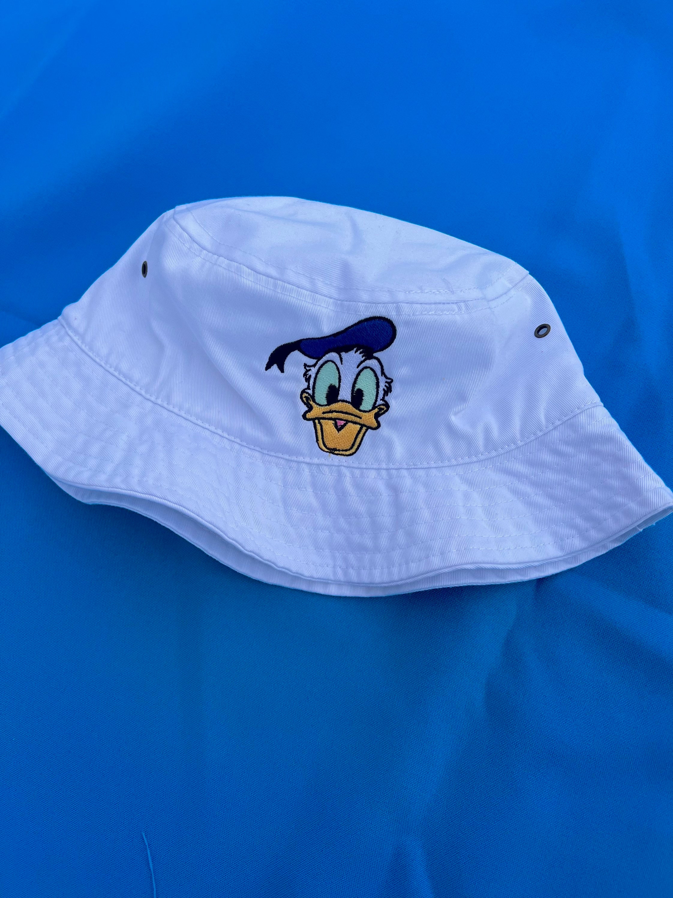 Donald duck best sale bucket hat