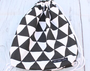 Drawstring geometric toddler backpack black white | M