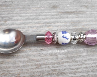 Sugar spoon Holland -  stainless steel - delft blue ceramic/porcelain beads - glass tulip, silver colored spacer beads - pink fuchsia